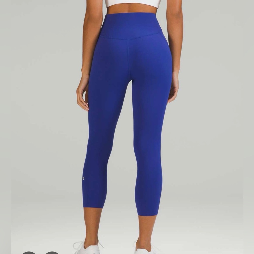 Lululemon Base Pace HR Crop 23” Brushed Nulux